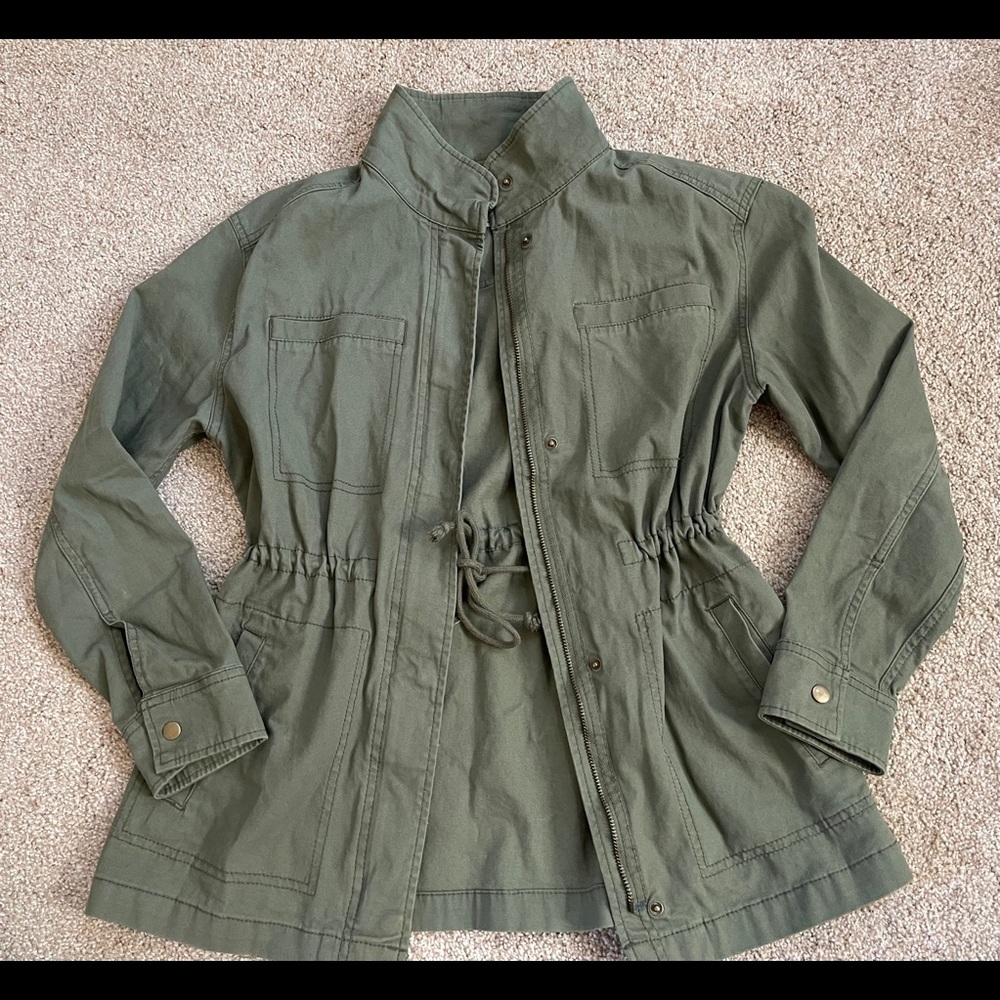 Lightweight Hunter Green Women’s Jacket
